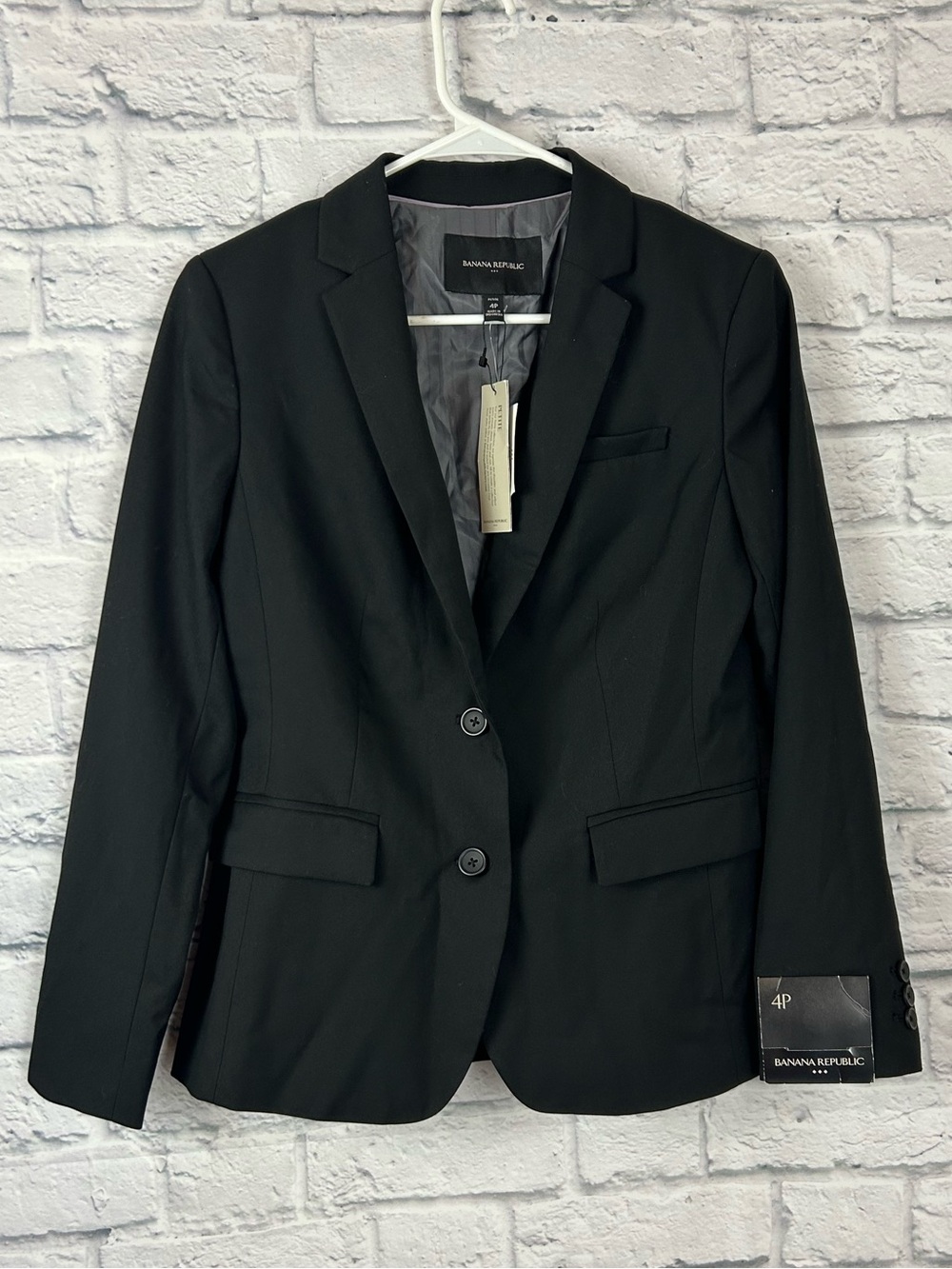 Banana Republic Women’s 4P Black Two Button Blazer NWT Petite Career Jacket